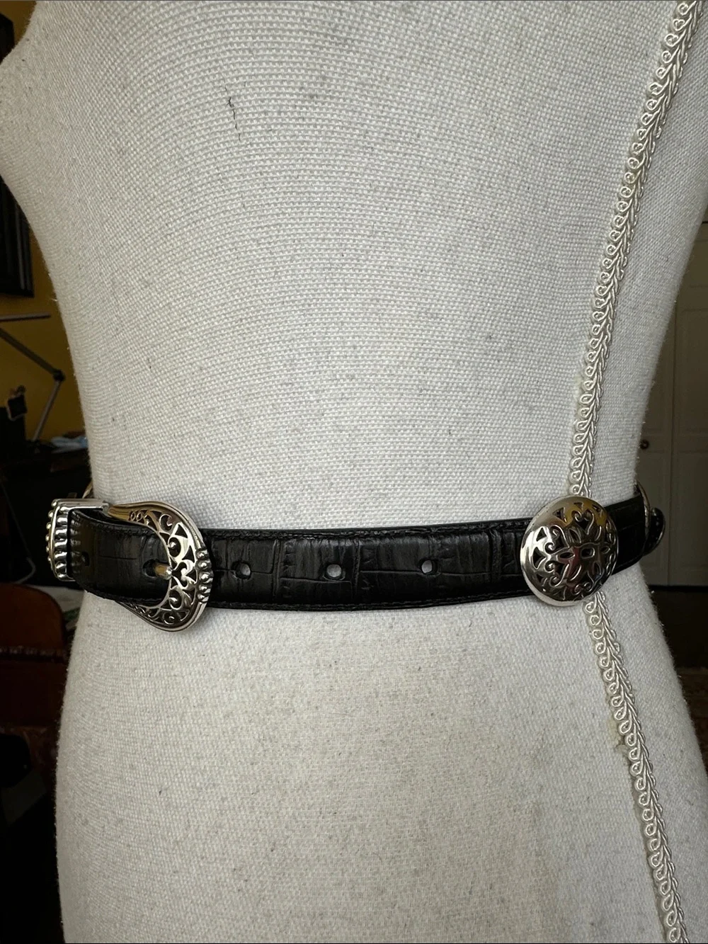 Brighton Women’s Black Croc-Embossed Western-Inspired Leather Belt Silver Buckle